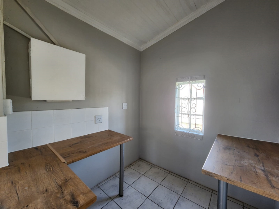 To Let 3 Bedroom Property for Rent in Cambridge Eastern Cape